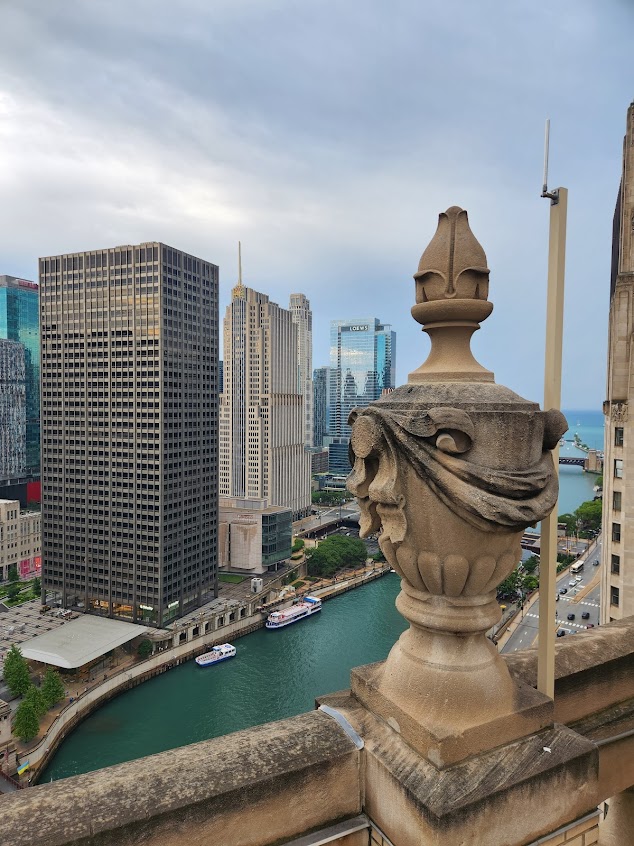 LH Rooftop Restaurant Menu | Dine with the Chicago Skylin